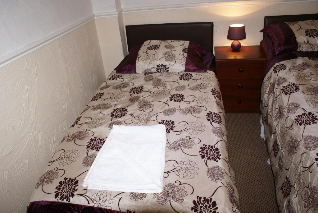 Earlsway 2* Blackpool
