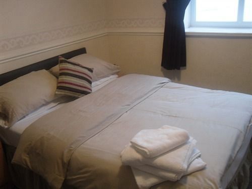 Bed & Breakfast Earlsway 2*